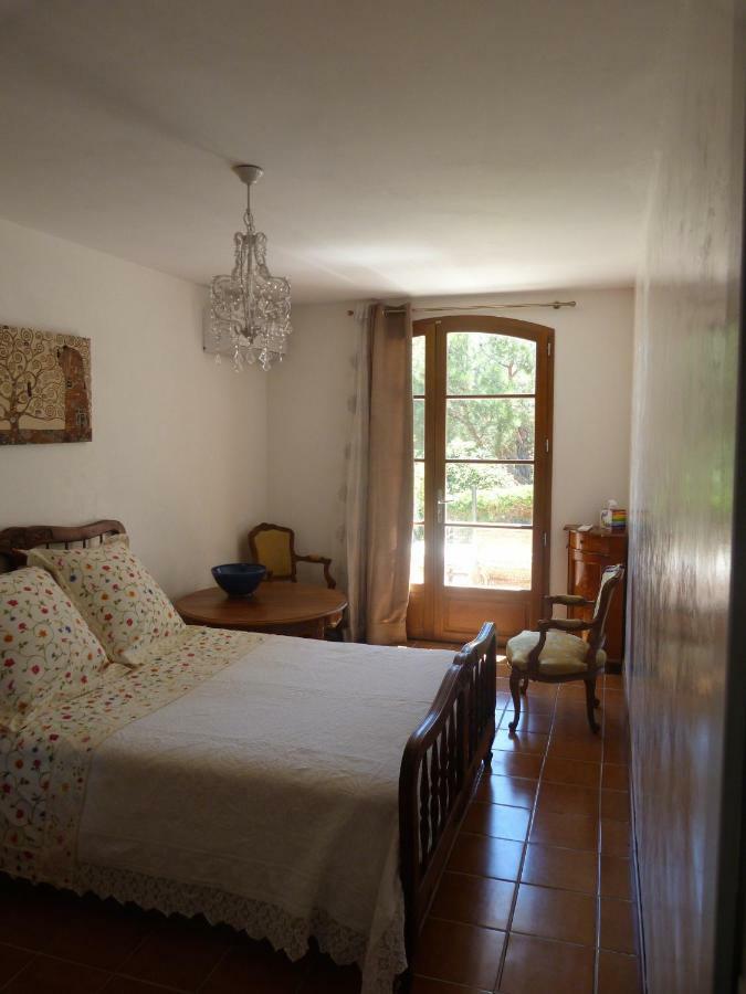 Chez Nous Cassis Bed and Breakfast Eksteriør billede